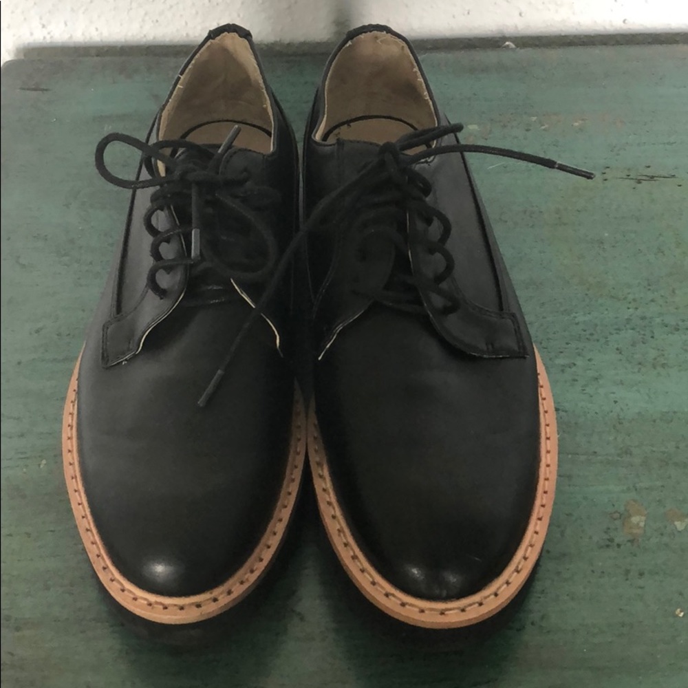 Zara basic collection shows.